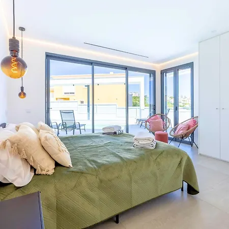 ヴィラ Vista Sea Views Heated Pool Walk To Marina *