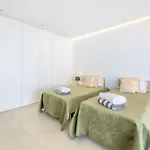 Vista Sea Views Heated Pool Walk To Marina Villa *