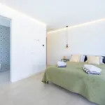 Vista Sea Views Heated Pool Walk To Marina *